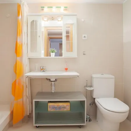 Lets Holidays Ancora 6 アパート トッサ・デ・マール