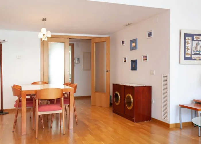 아파트 Lets Holidays Excellent Next 6 *