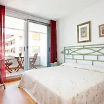 Апартаменти Lets Holidays Excellent Next 6